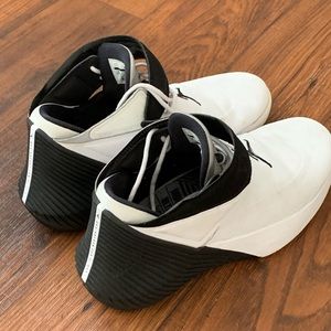 The Men's Jordan Why Not Zer0.1 basketball shoe.